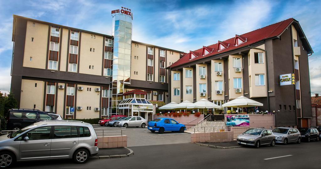 Hotel Onix クルージュ＝ナポカ エクステリア 写真