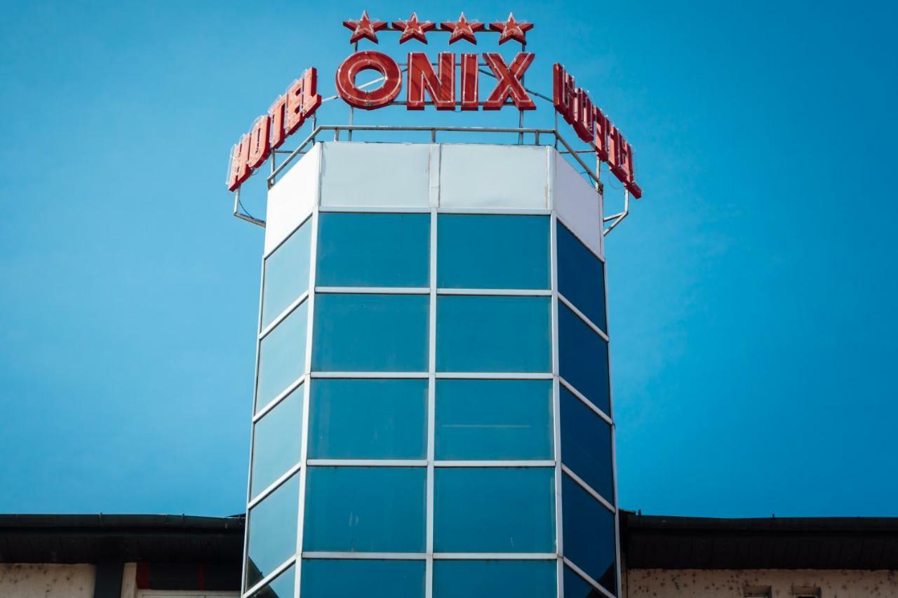 Hotel Onix クルージュ＝ナポカ エクステリア 写真